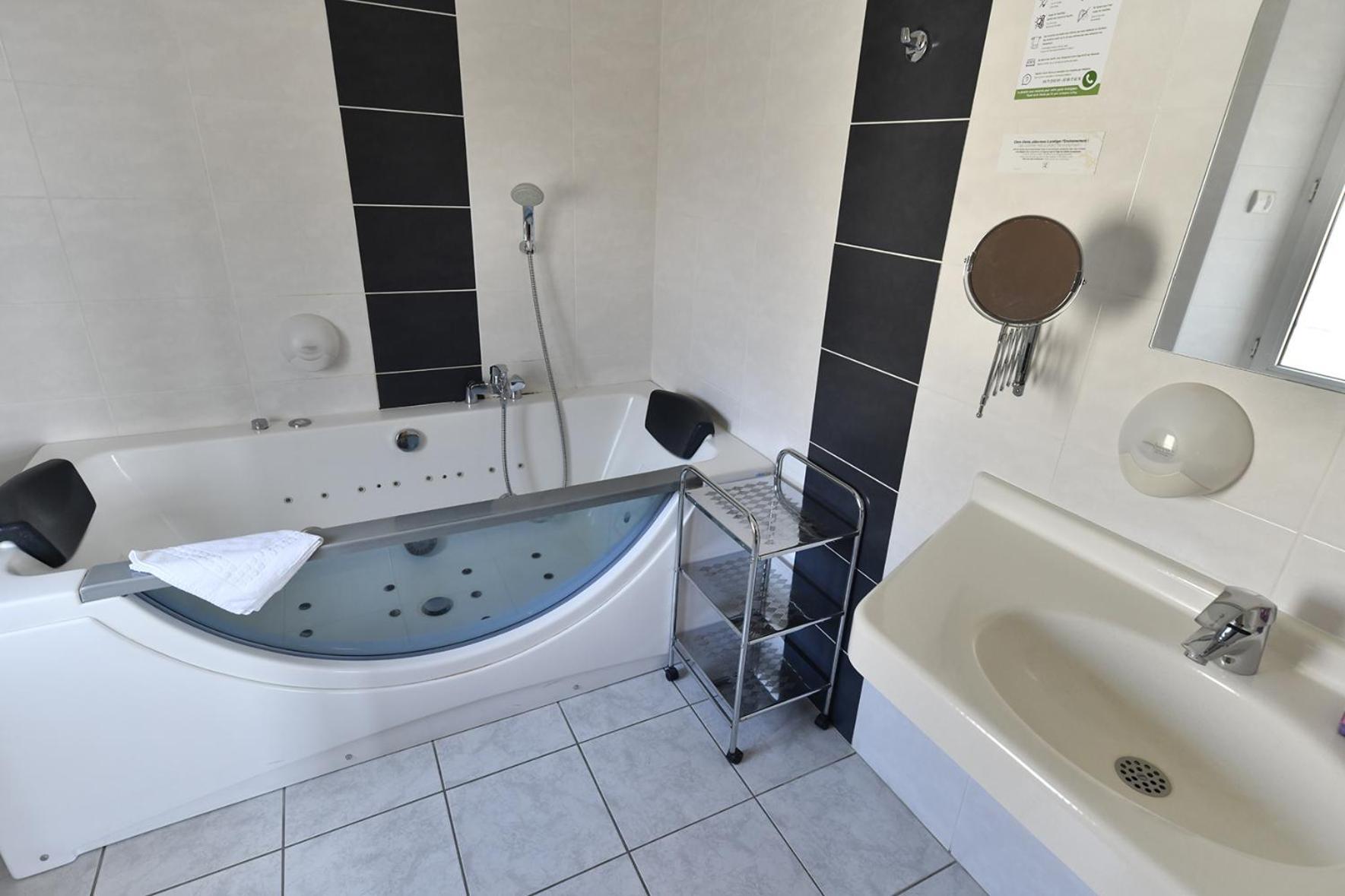 Hostellerie Du Cantal Murat (Cantal) Exterior foto